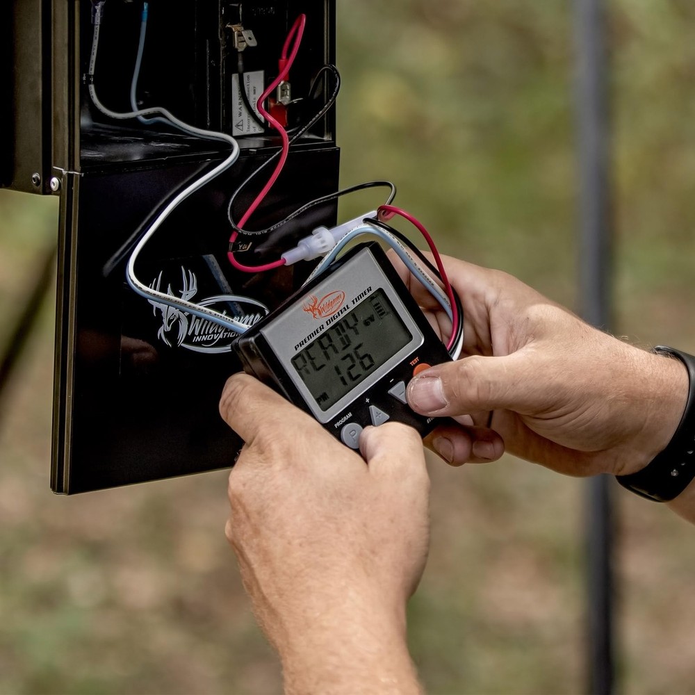 WILDGAME Innovations Evolution Feeder 6V Digital Power Control Unit 6V,