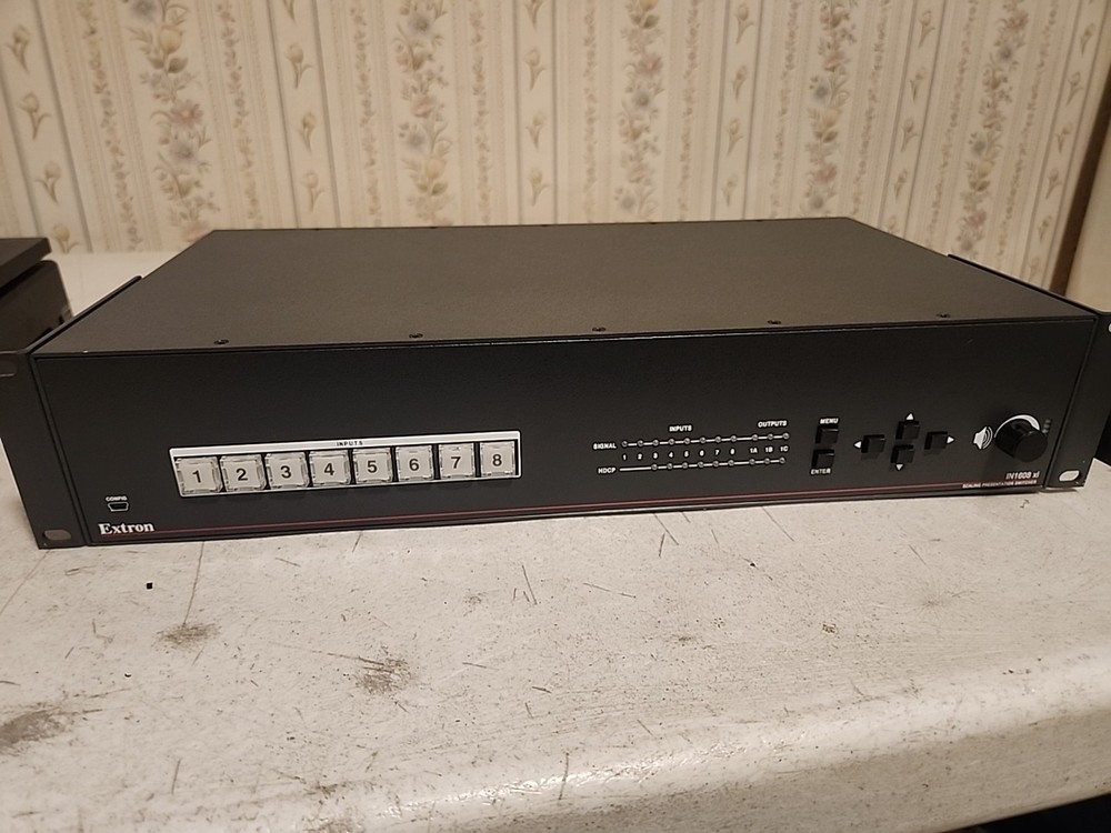 Extron IN1608 xi Eight Input HDCP-Compliant Scaling Presentation Switch