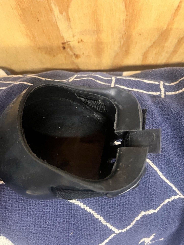 Dura-Tech® Protective Rubber Horse Boot Size Medium With 1” Strap
