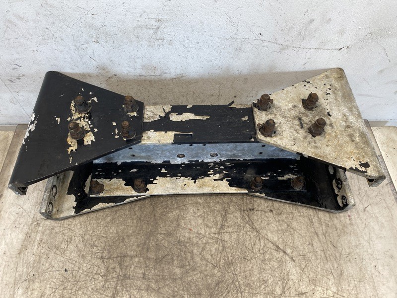 2005 Paccar Frame Crossmember A246013 (648-12721)