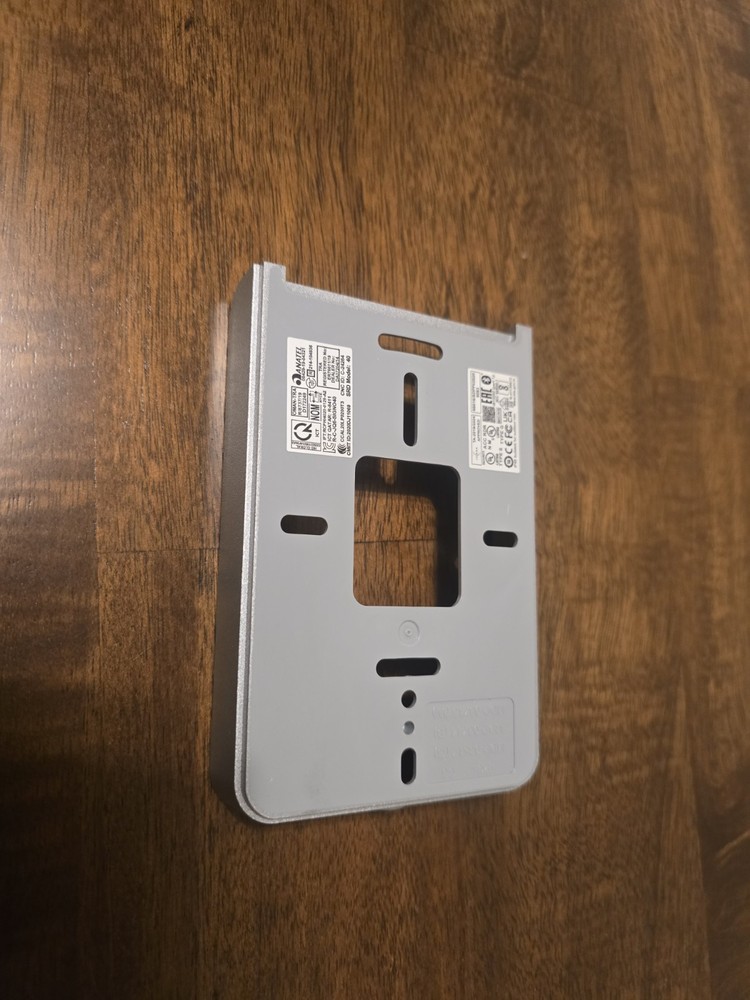 Replacement backplate for HID Signo 40 Contactless Smartcard Reader