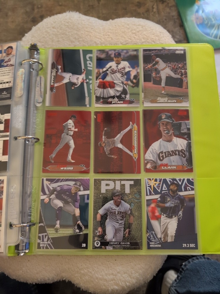 Baseball Card Light Binder 18 Pages