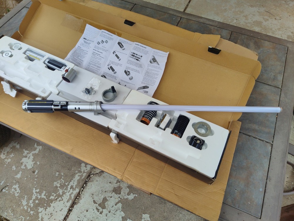 Star Wars Force FX Lightsaber Construction Set