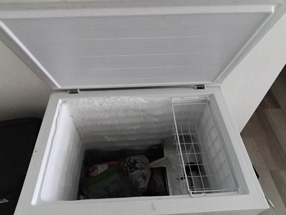 Hisense Deep freezer. medium