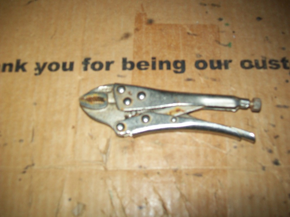 Vintage Unbranded 5 Inch Locking Plier