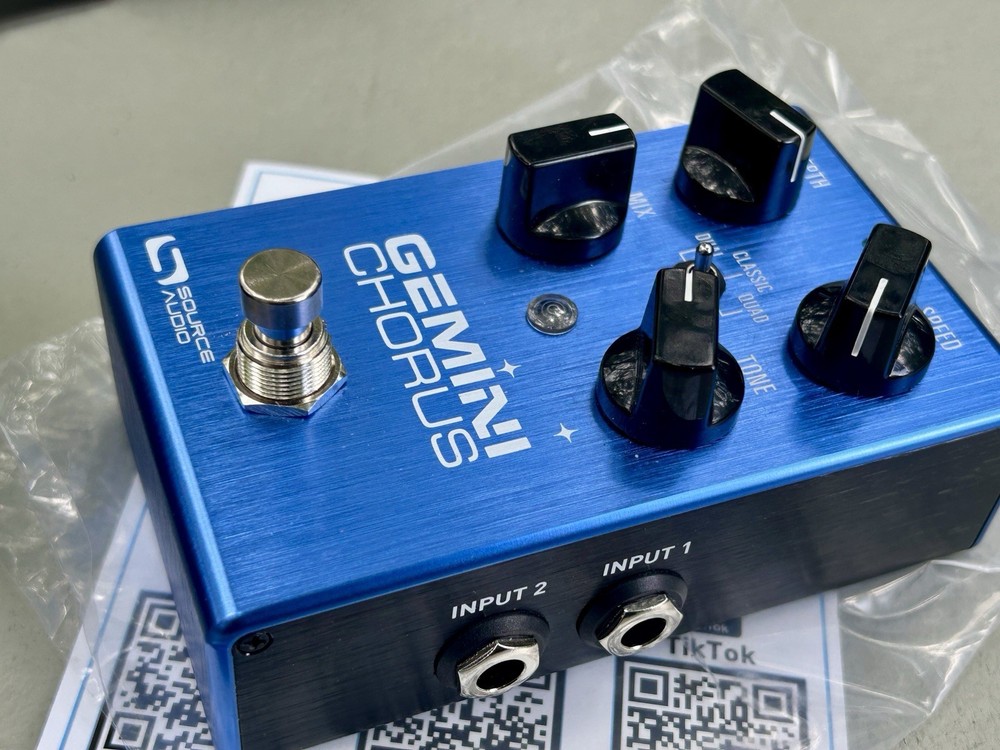 Source Audio One Series Gemini Guitar Pedal Versatile Chorus Phaser Flanger