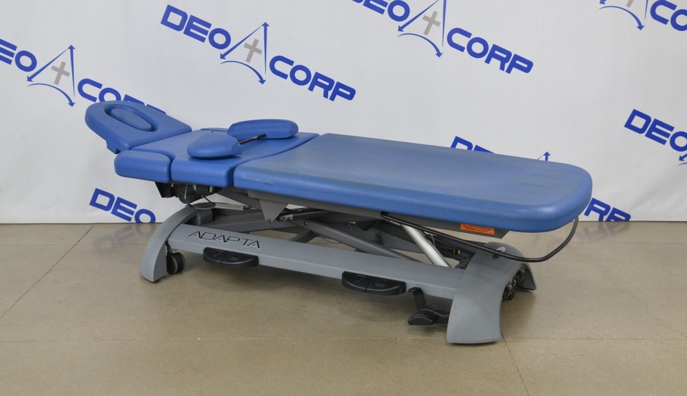 Chattanooga Adapta Summit 7 3322 Physical Therapy Table