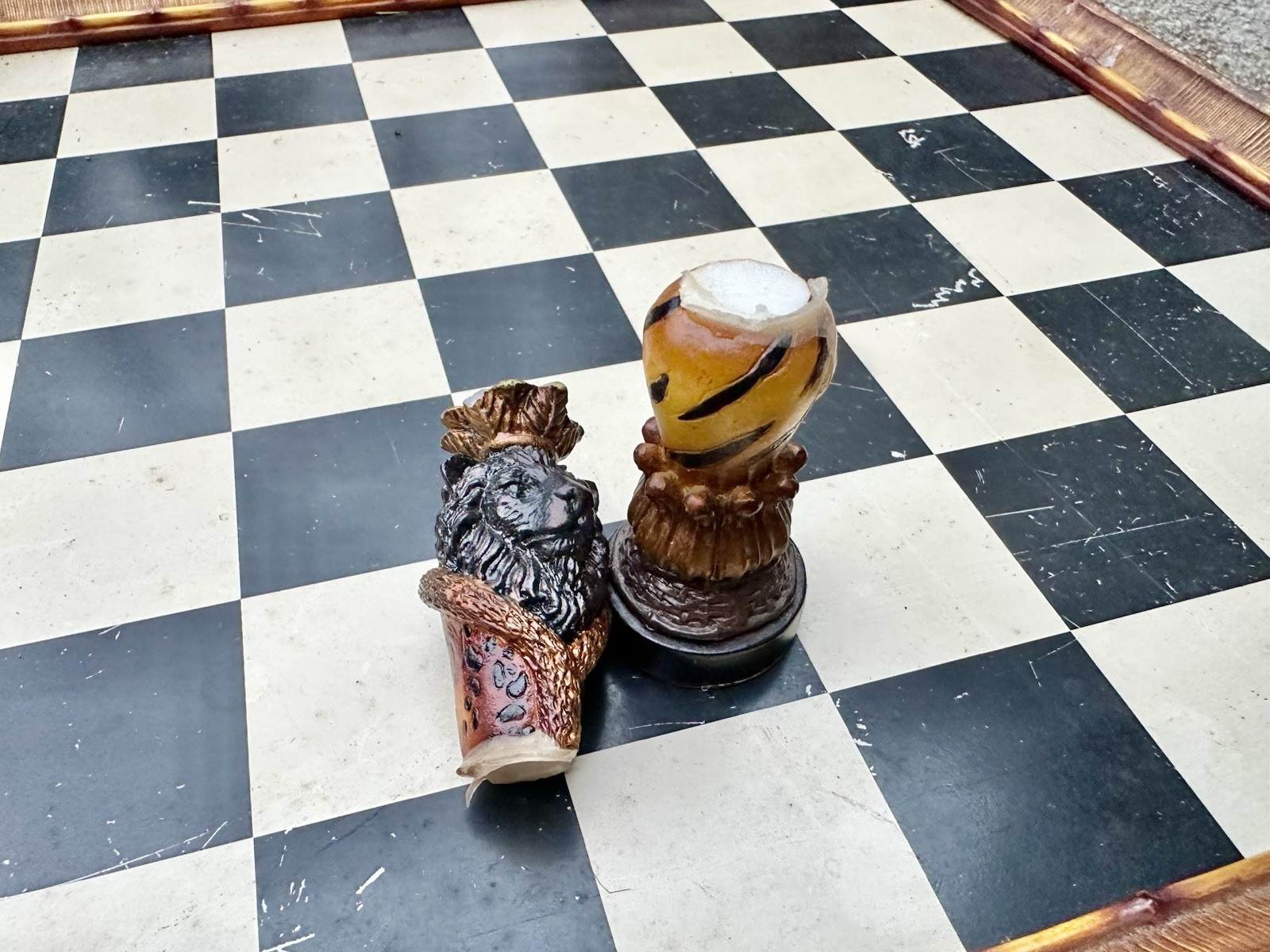 Oriental Accent Safari Wildlife Chess Set Hand Painted Resin Piece Storage Board