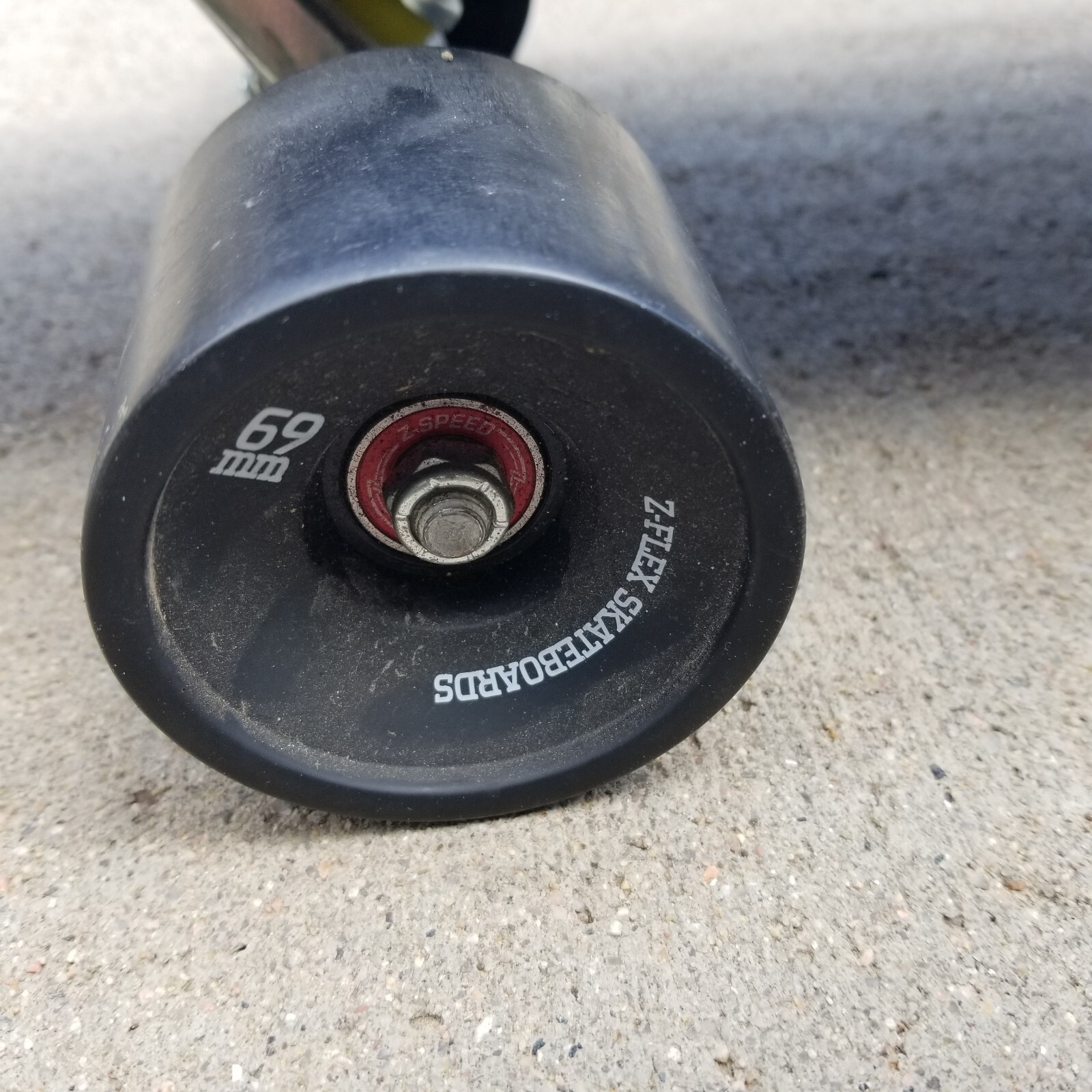 Z-FLEX Longboard 39.5” x 9 1/2” Complete w/ Deck Trucks Wheels