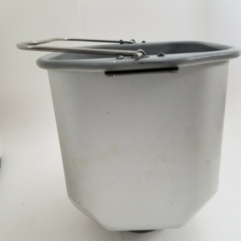 Breadman TR-440 Automatic Bread Maker 1.5 Lb Loaf Homemade Bread Machine