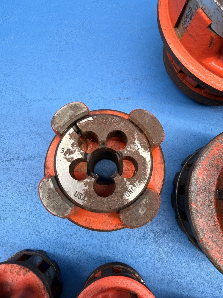 LOT - RIDGID Pipe Threader Die Head Assortment Ratcheting Pipe Threader & Reamer