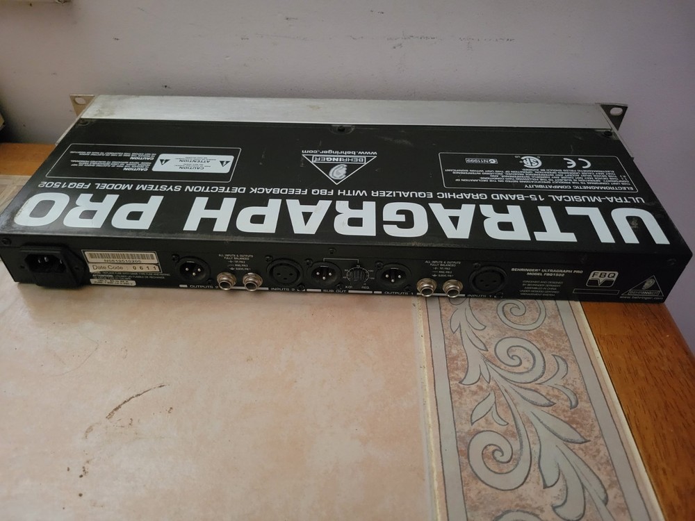Behringer FBQ1502HD Graphic Equalizer 2-Channel Rack Mount Feedback Detection