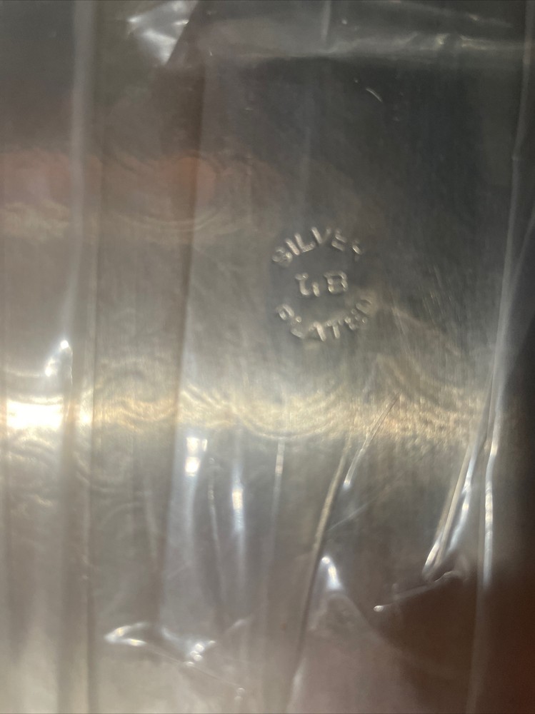 LB Vintage Floral Pattern silver platter (plated)