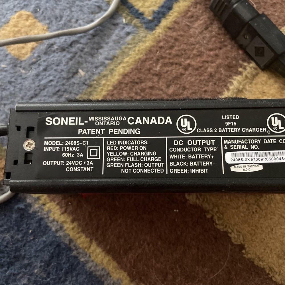 Charger Soneil 2408S-C1