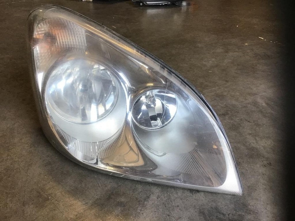 For FREIGHTLINER CASCADIA 2007-2018 HEADLIGHT Right ,  GA