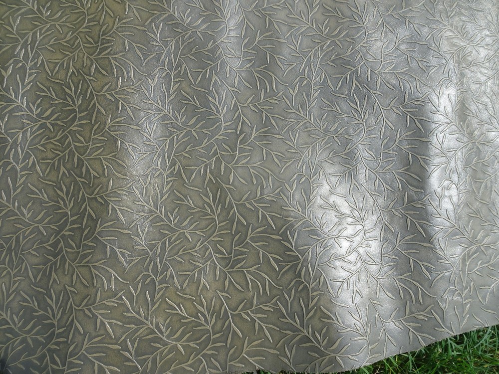 Exquisite Edelman embossed leather - 1 Hide