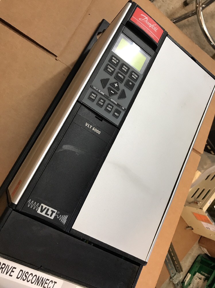 DANFOSS VLT 6004 2.2kW 3.0HP VARIABLE SPEED DRIVE GT4CN1STR3DLF00A00C0 175Z7282