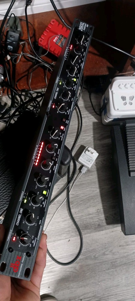 DBX 266XL Stereo Compressor/Gate Limiter 2-Channel Dynamics Processor