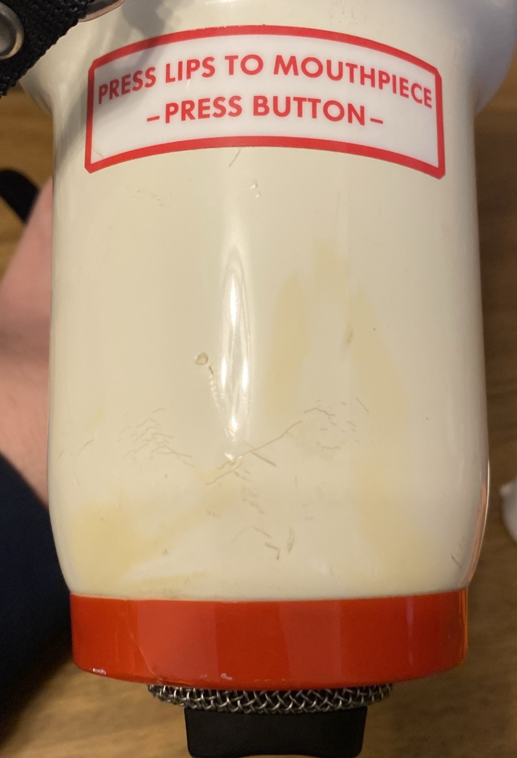 FEDERAL SIGNAL VOICE GUN MEGAPHONE BULLHORN A12S VINTAGE HEAVY DUTY