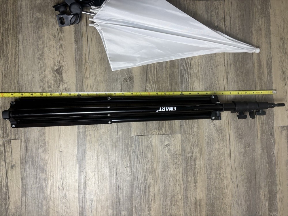 Cowboy Studio Lighting Kit 1 Umbrella 1 Adjustable Light Stand / Tripod