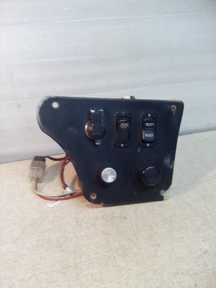 2006 Peterbilt 378 Dash Switch Panel 17-075M002-001