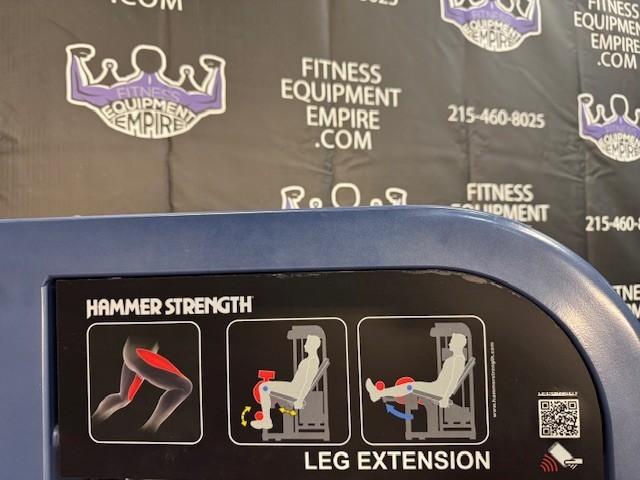 Hammer Strength Select Leg Extension w / 305 Lb Stack