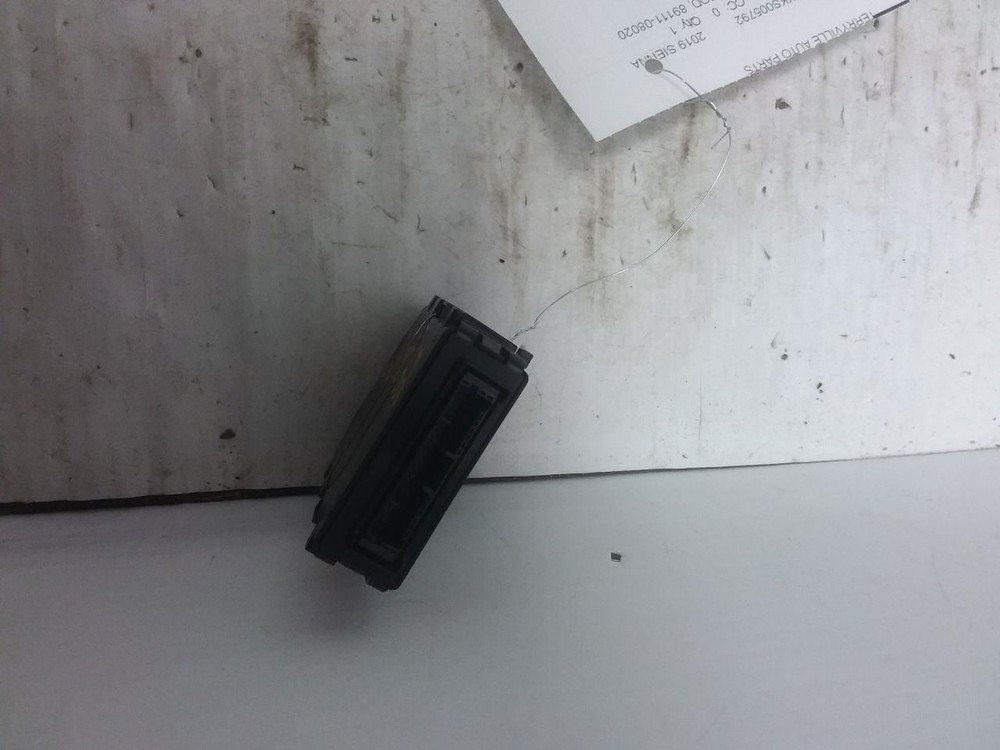 Network Gateway Control Module Right Hand Dash Fits 18-20 SIENNA 89111-08020