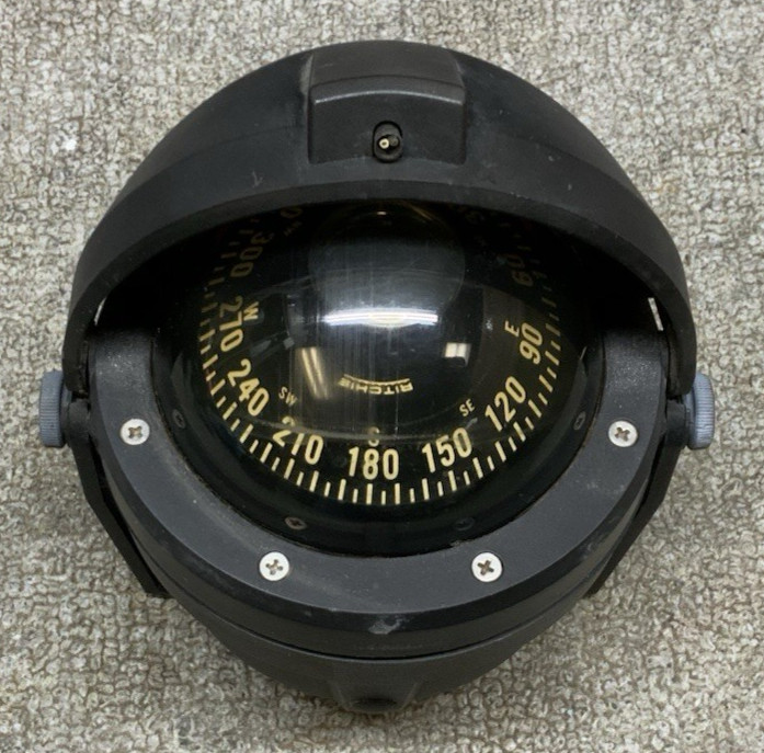 Ritchie Voyager B-81 Marine Navigation Bracket Mount Compass