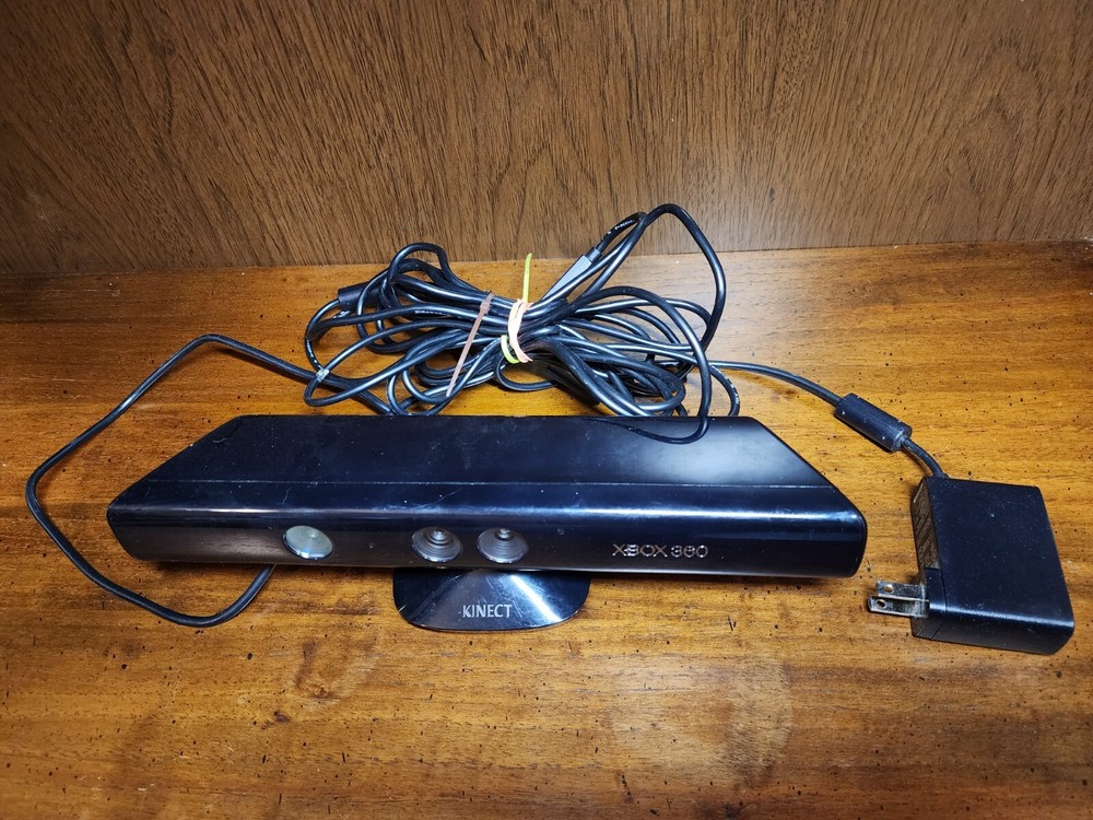 Microsoft Xbox 360 Pro Kinect with all cords 1414 model, tested and working