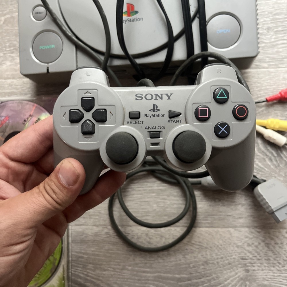 playstation 1 console Controller bundle 14 Games All Hookups