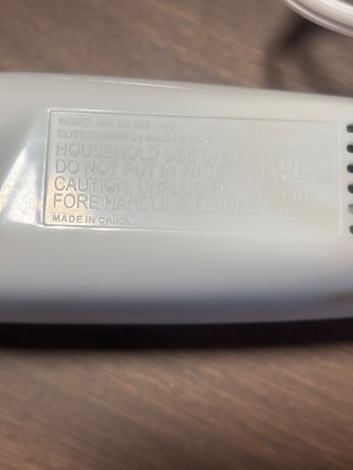 Elite Cuisine Electric Knife Stainless Steel Blades Model EK-570 White UL Certif