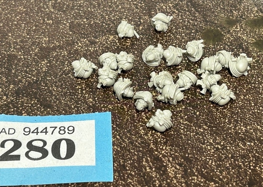 Resin Samurai Helmets Bits Pack 28mm Scale