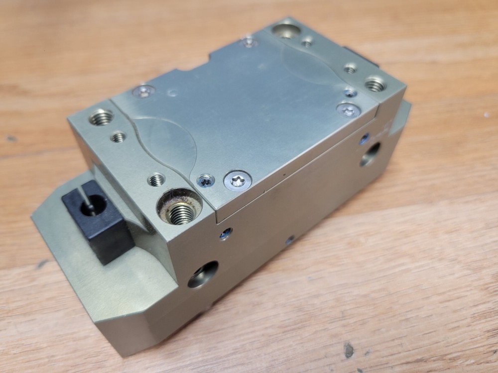 SCHUNK PGN 125 1 PNEUMATIC CHUCK