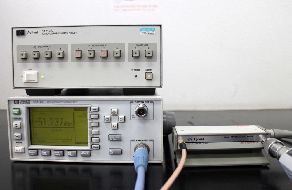 Agilent 8496H-002 DC-18GHz 110dB Programmable Step Attenuator Tested Working