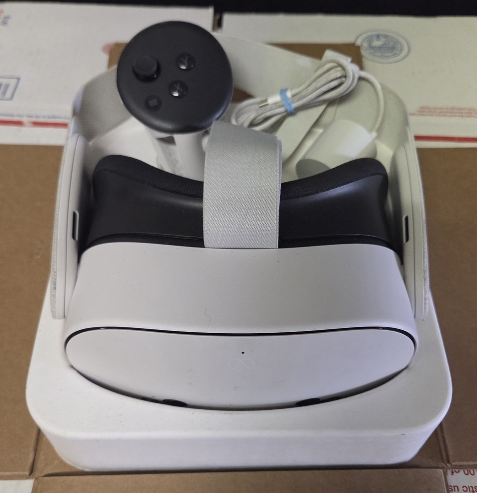 META Quest 3S VR Headset 128GB Missing One Controller Tested & Working