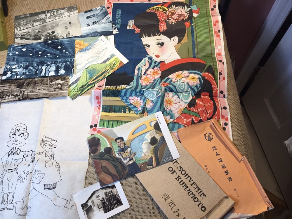 ORIGINAL WWII ERA JAPAN OCCUPATION GI BOX OF SOUVENIRS