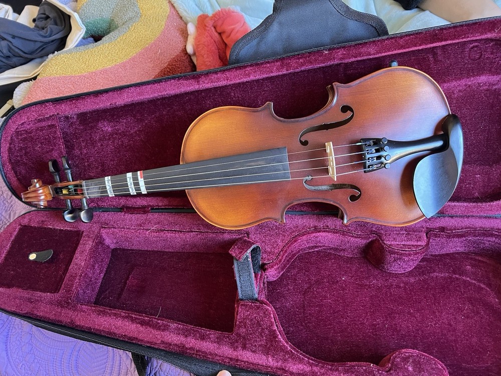 Victor S. Oldenburg Violin with Hard Case
