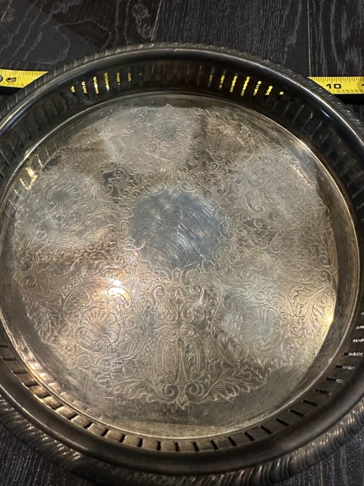 BEAUTIFUL 1946 SHERIDAN SILVER PLATED TRAY - 10 INCHES