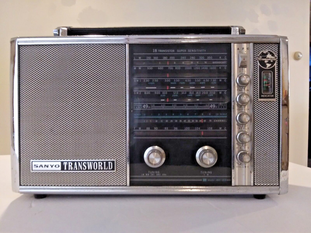 1968 Sanyo transworld model 18H-815