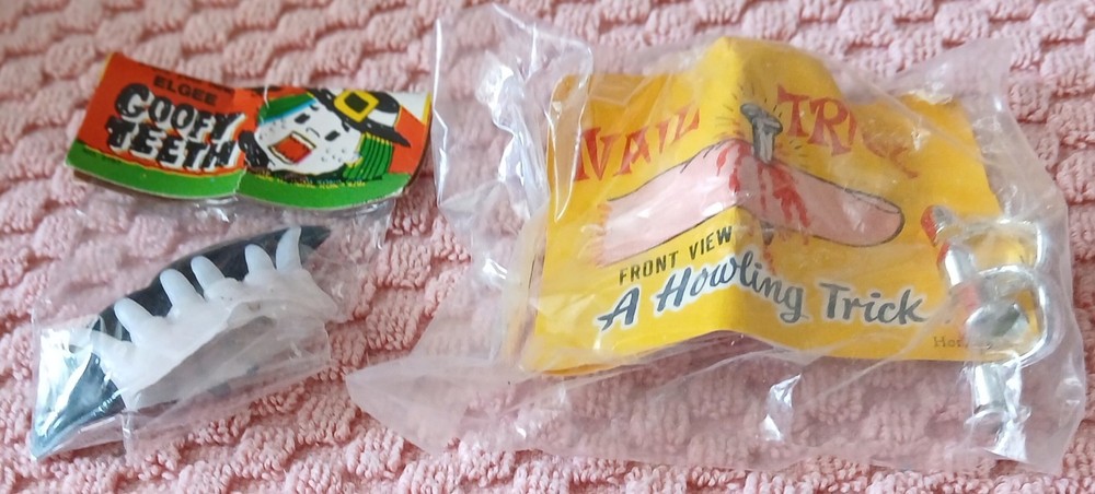 1960's NOVELTY GAGS - 10