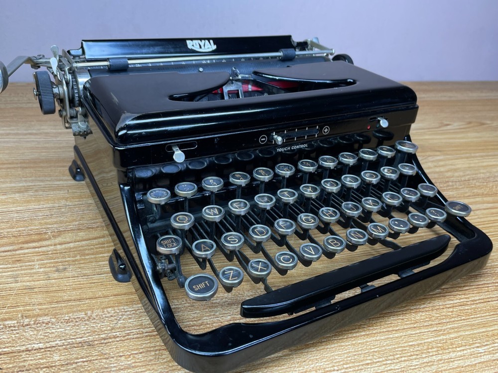 Rear Feeder Roller Replacement for Royal Portable Typewriters