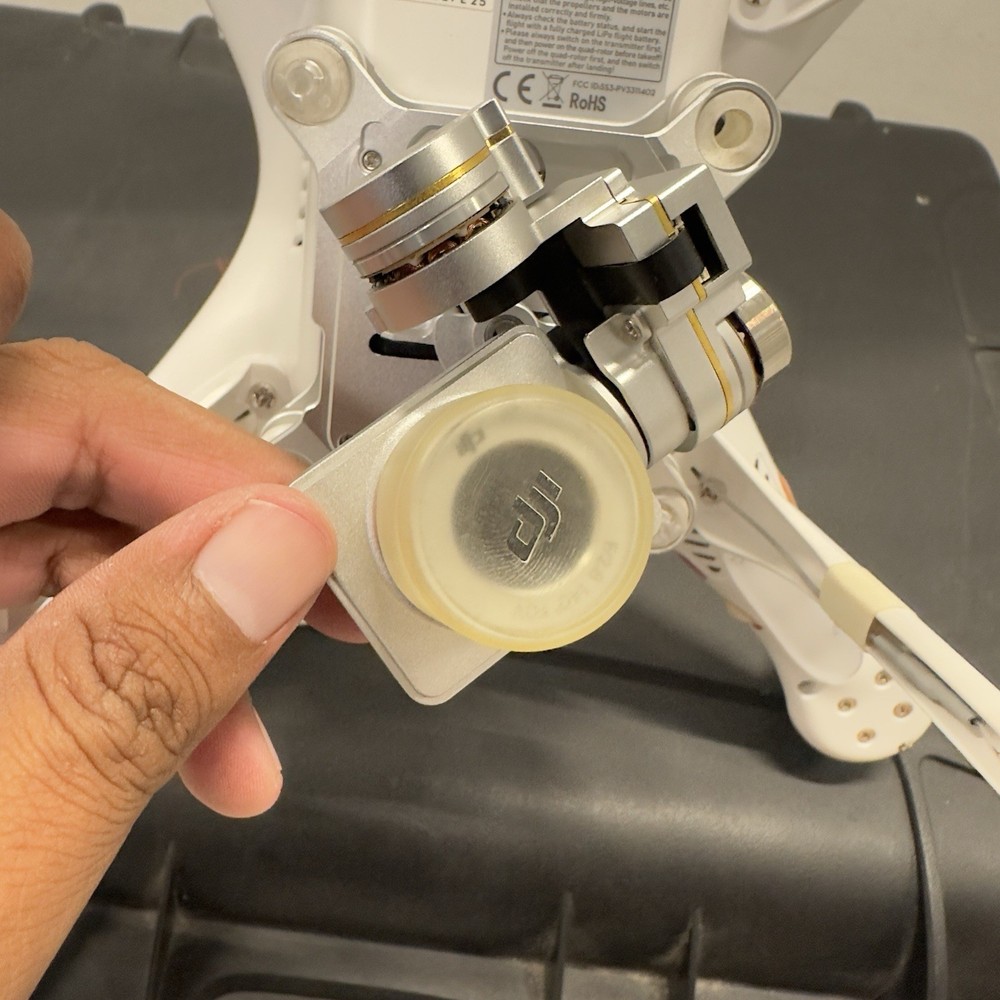 DJI PHANTOM 2 VISION + with case, 2 Used Batteries & Range Extender