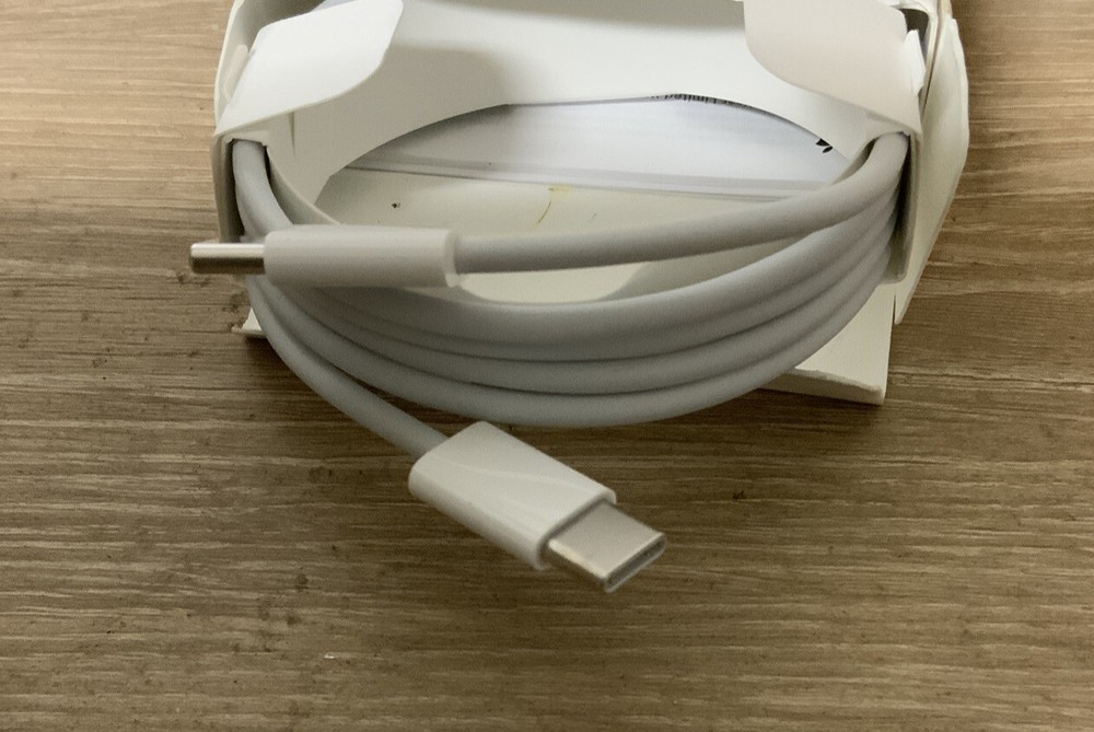 🍎 Apple USB-C Charge Cable (1m) 🆕OPEN BOX ‼️AS SHOWN‼️