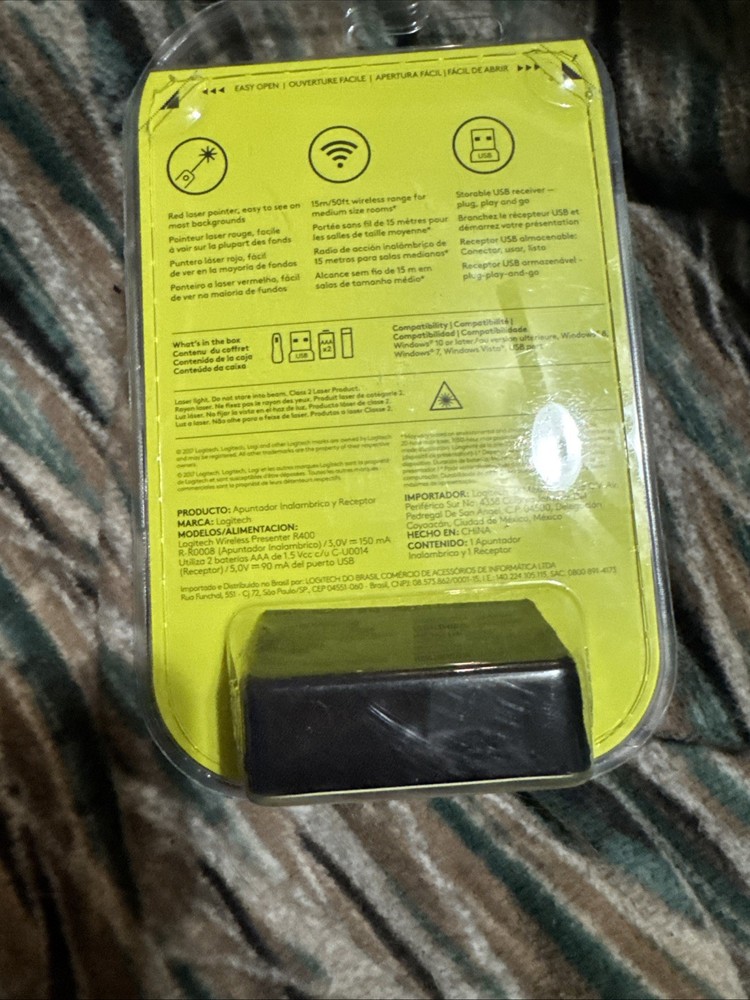 Logitech R400 Presenter Remote Control & Laser Pointer Black 910-001354