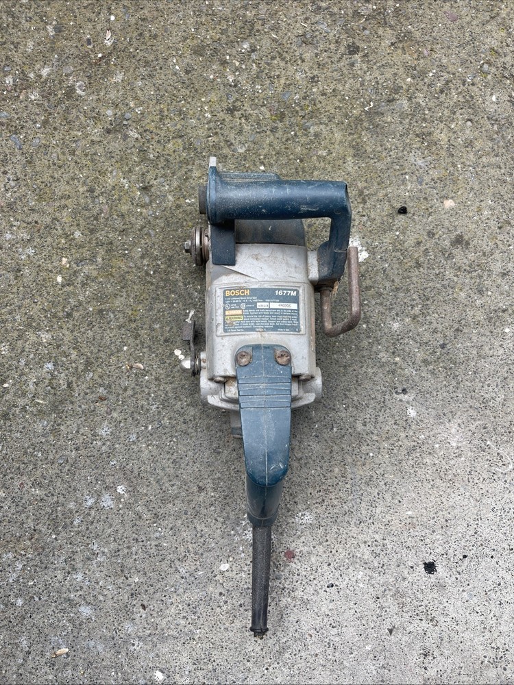 Bosh 1677M Circular Saw