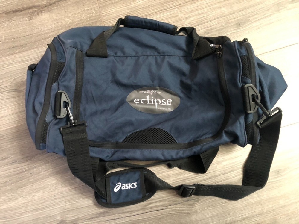 Twilight Saga Eclipse Vancouver 09 Cast Crew Asics Athletic Duffle Bag
