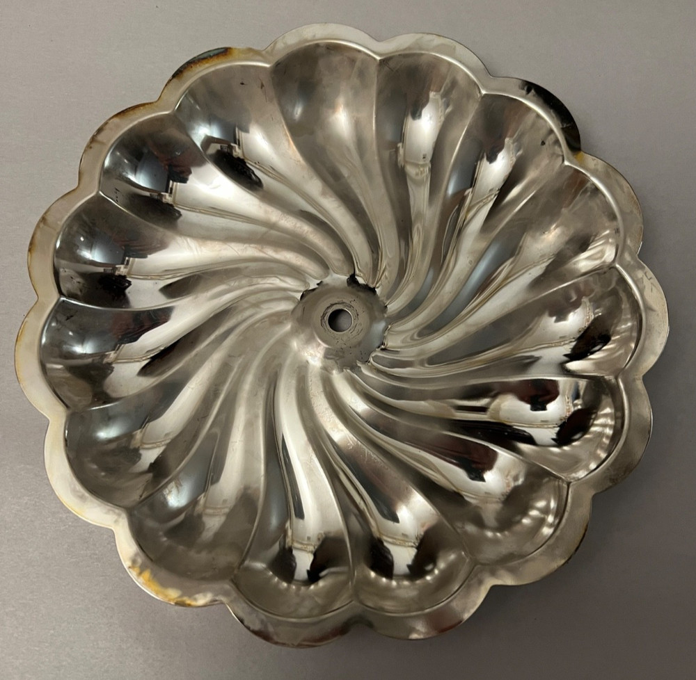 Old Hampshire Silversmiths Silverplated Scalloped Server New In Box-Open For Pic