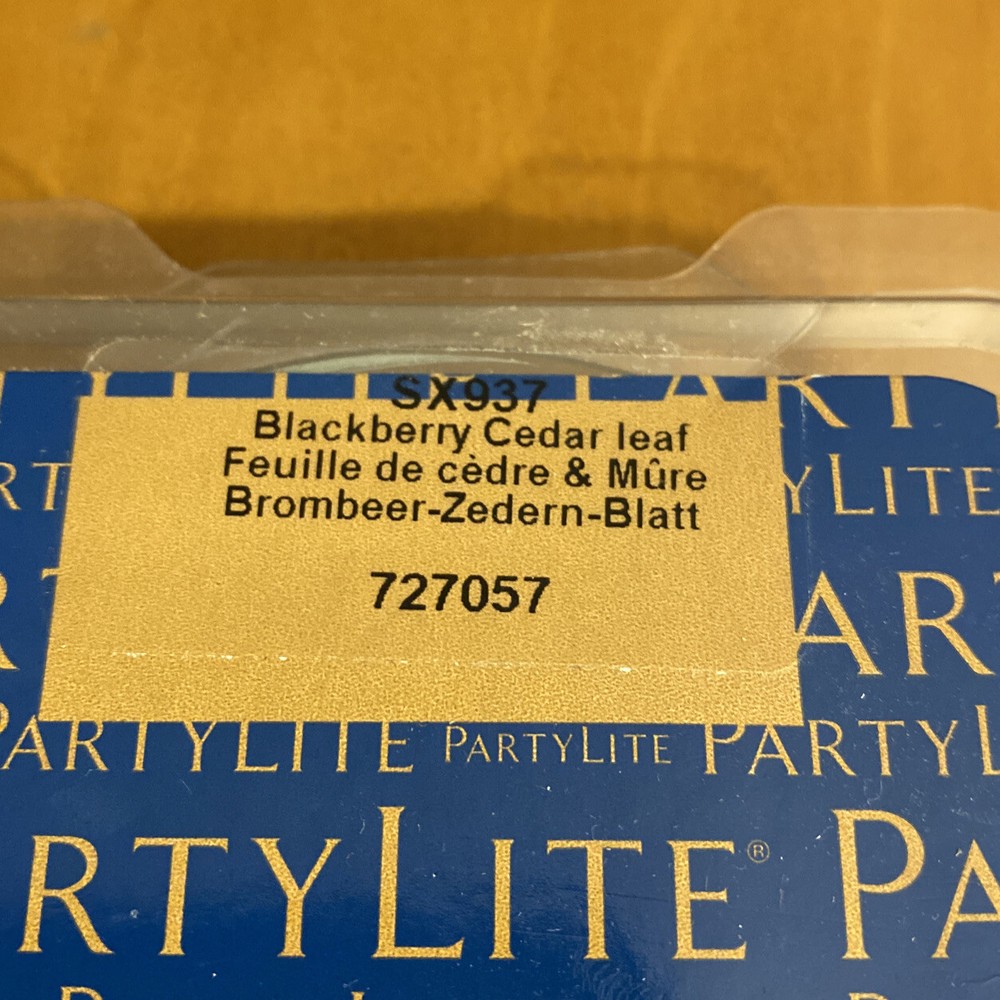 Partylite Scent Plus Melt Blackberry Cedar Leaf SX937