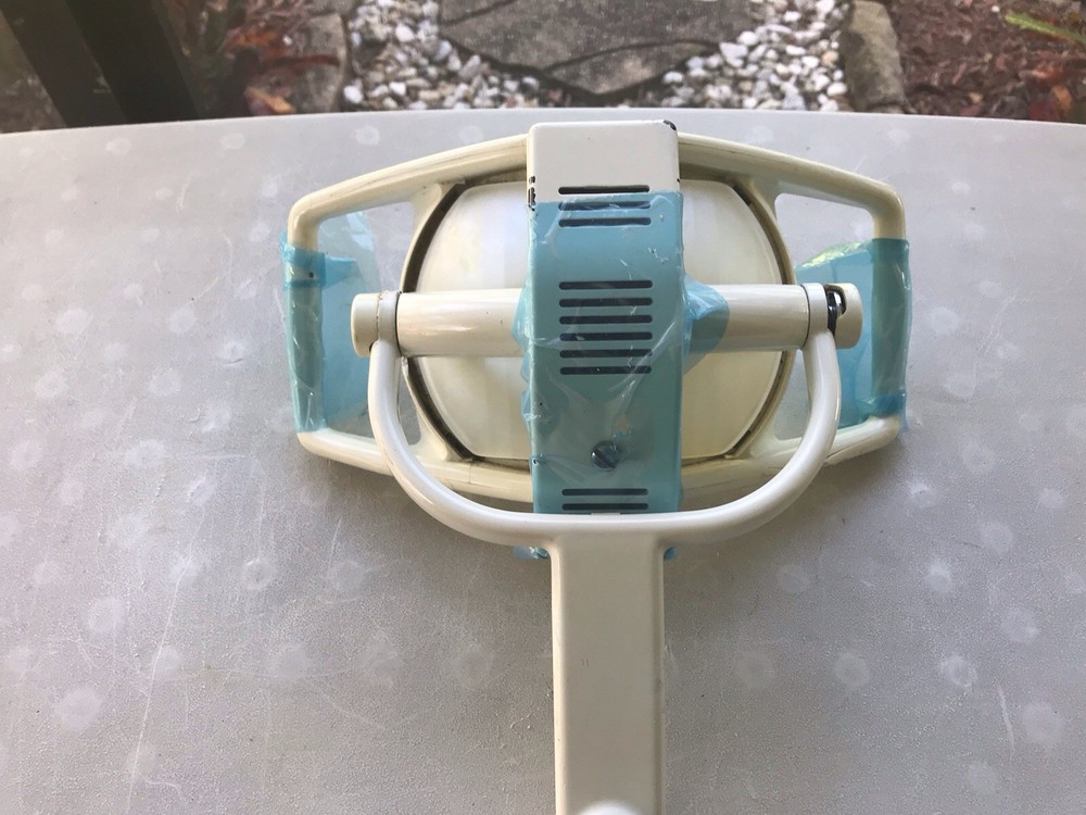 HELTHCO Dental Light