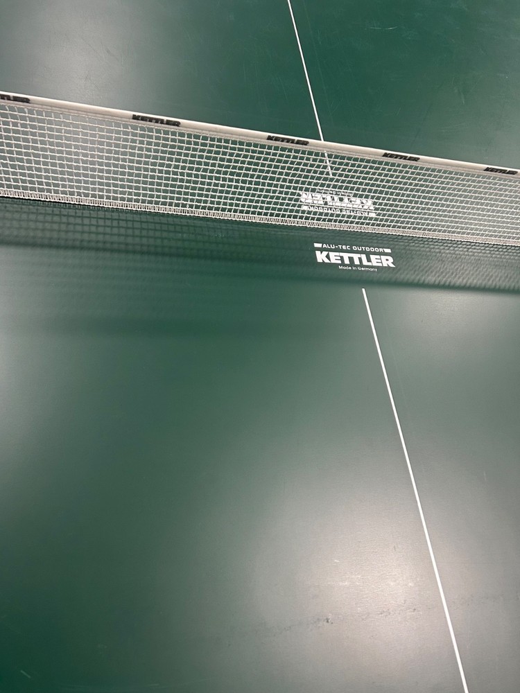 ping pong table excellent condition Ketler